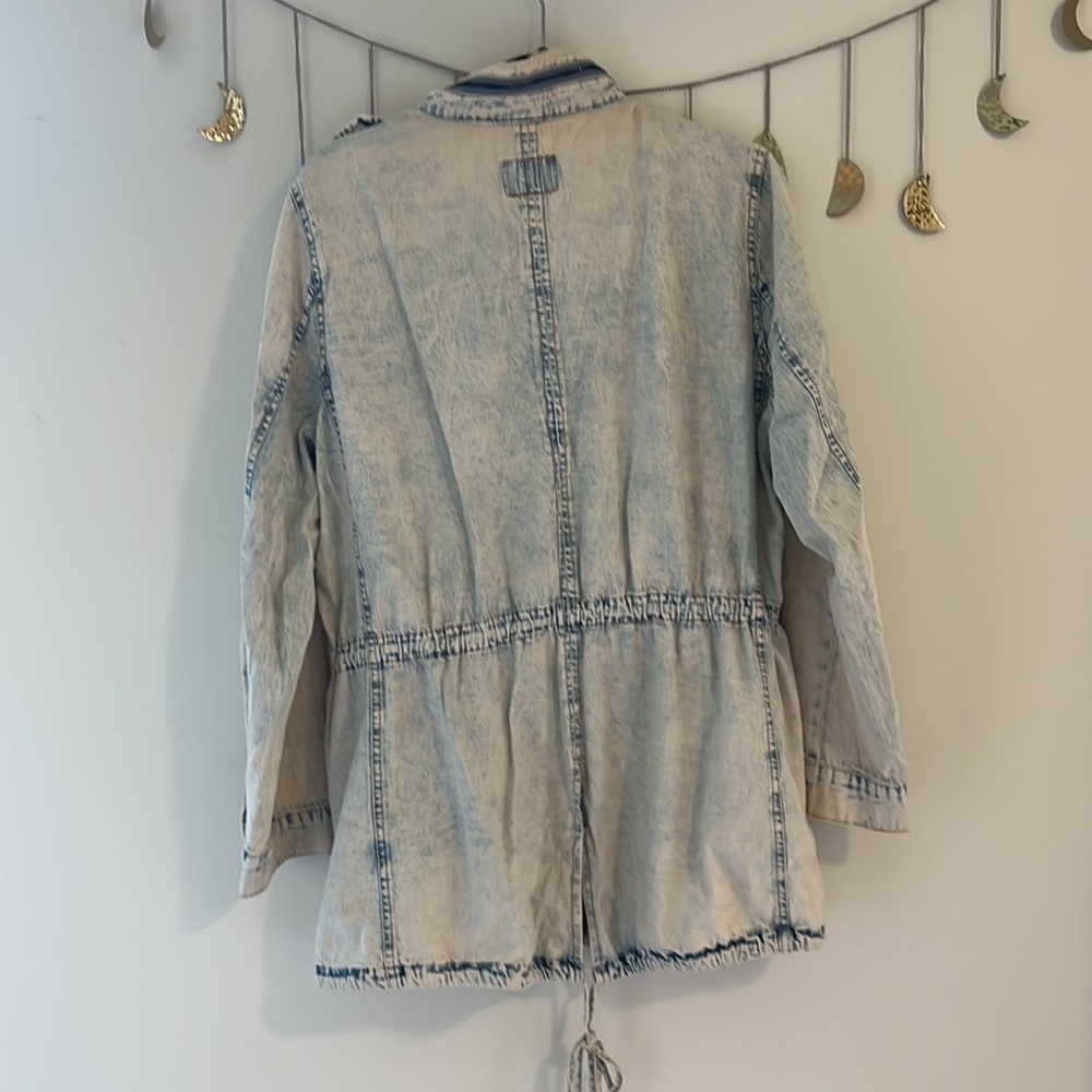 Jacket - Picture 4 of 6